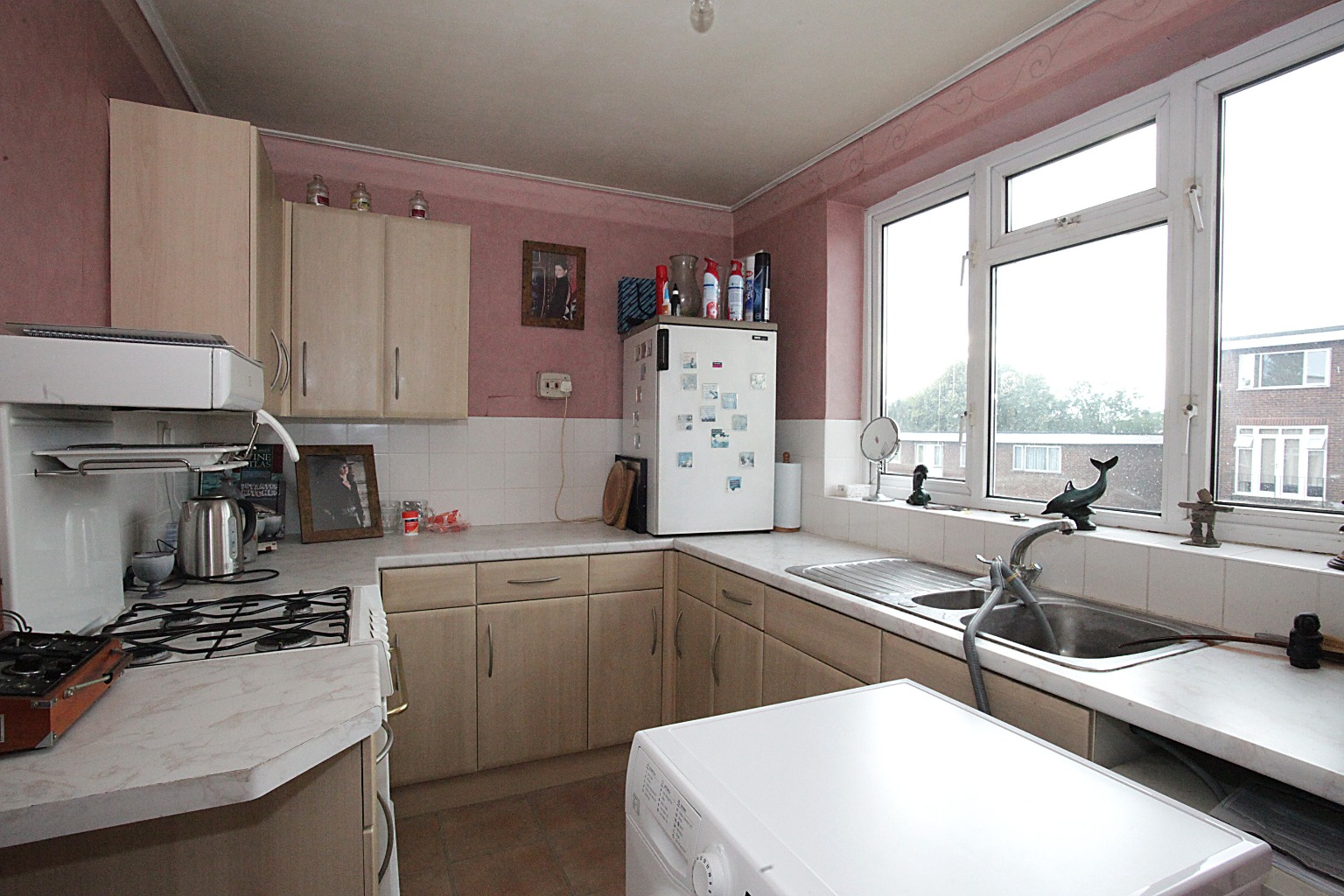 2 bed flat for sale in The Larches, Luton 7