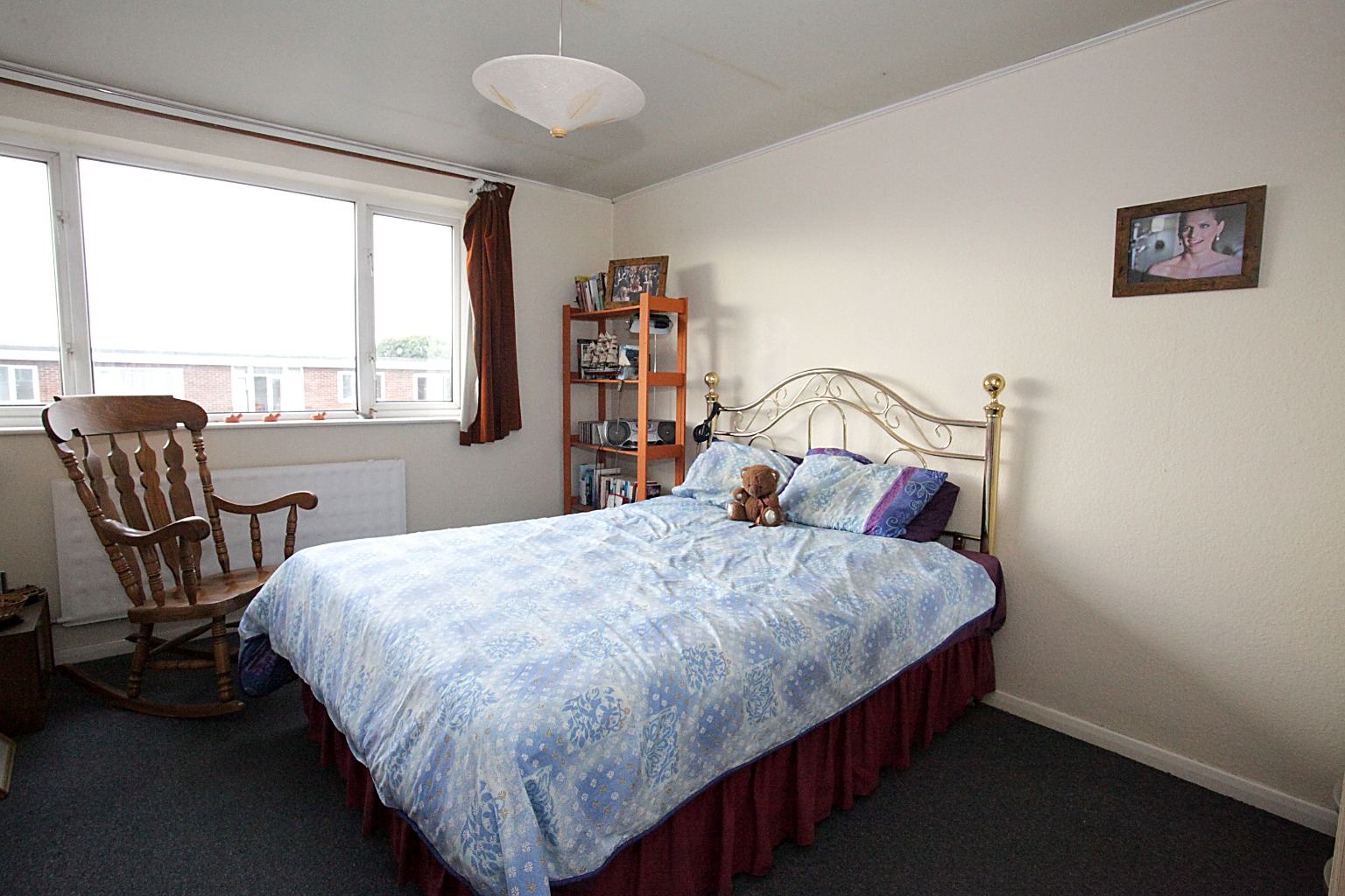 2 bed flat for sale in The Larches, Luton 5