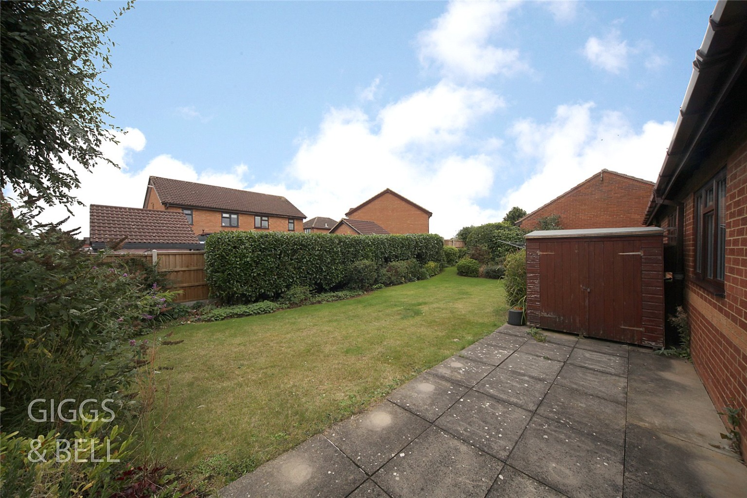 2 bed semi-detached bungalow for sale in Edgcott Close, Luton 13
