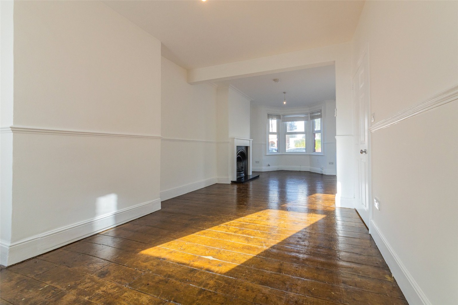 3 bed terraced house for sale in Talbot Road, Luton  - Property Image 3