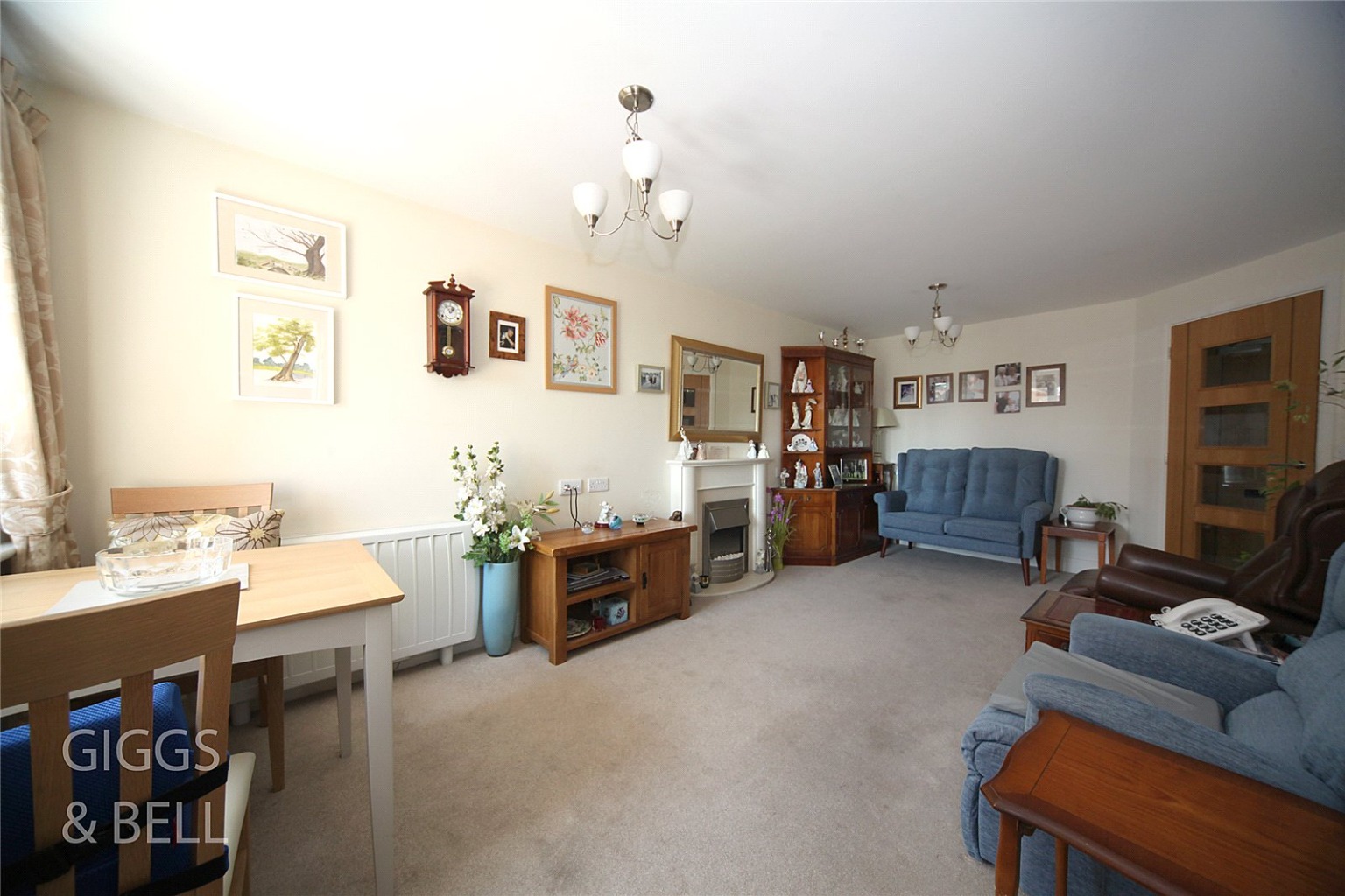 1 bed flat for sale in Cannon Lane, Luton 2