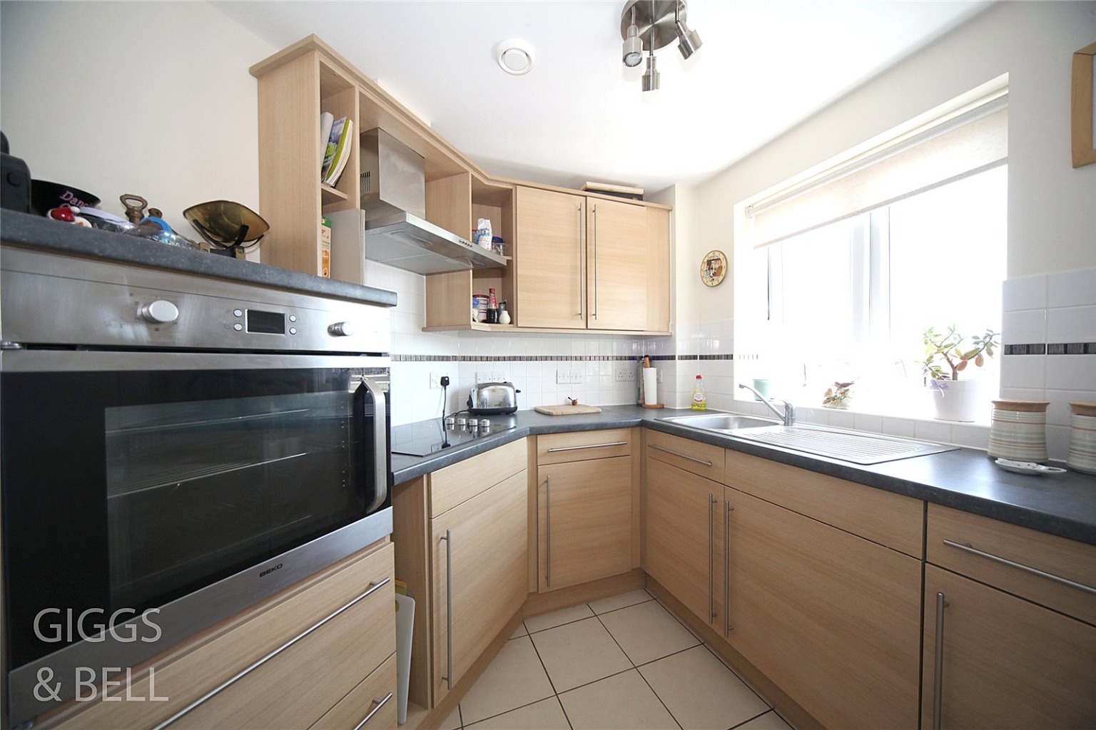 1 bed flat for sale in Cannon Lane, Luton 6