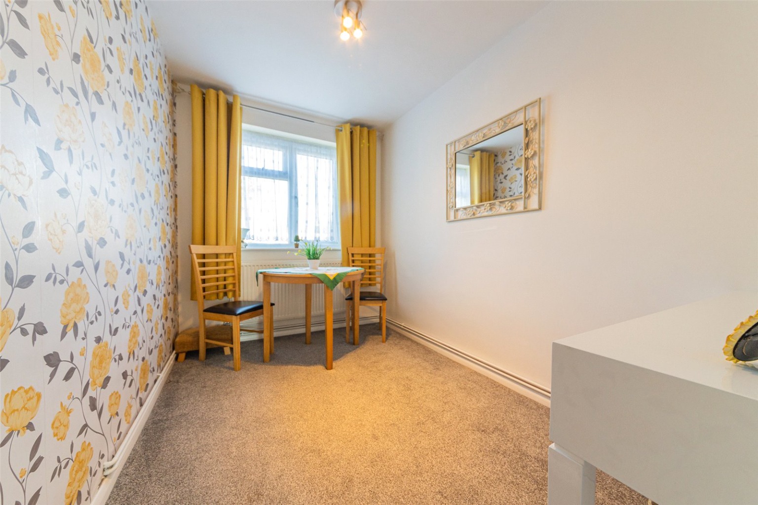 2 bed maisonette for sale in Hitchin Road, Luton 7