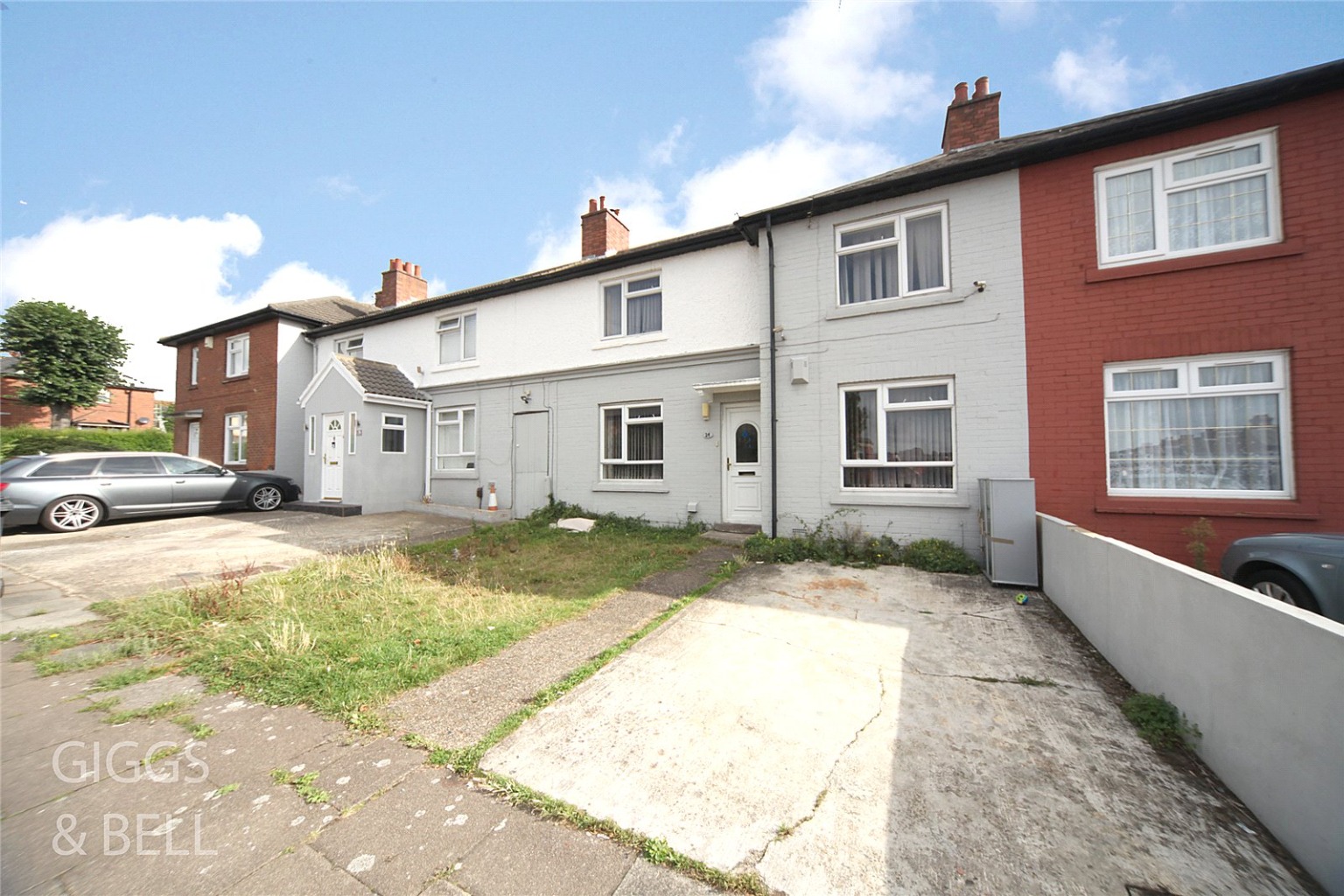 3 bed terraced house for sale in Denbigh Road, Luton 2