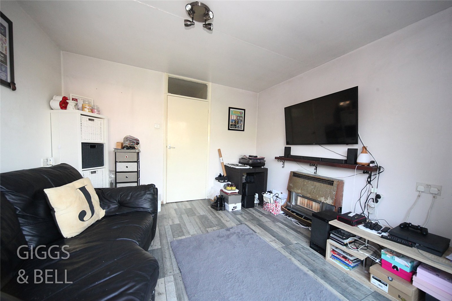 3 bed semi-detached house for sale in Stanford Road, Luton  - Property Image 8