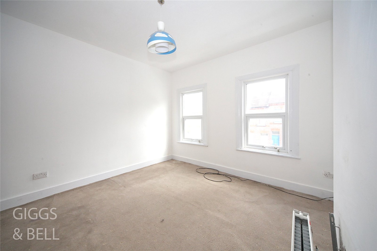 2 bed terraced house for sale in St Peters Road, Luton 11