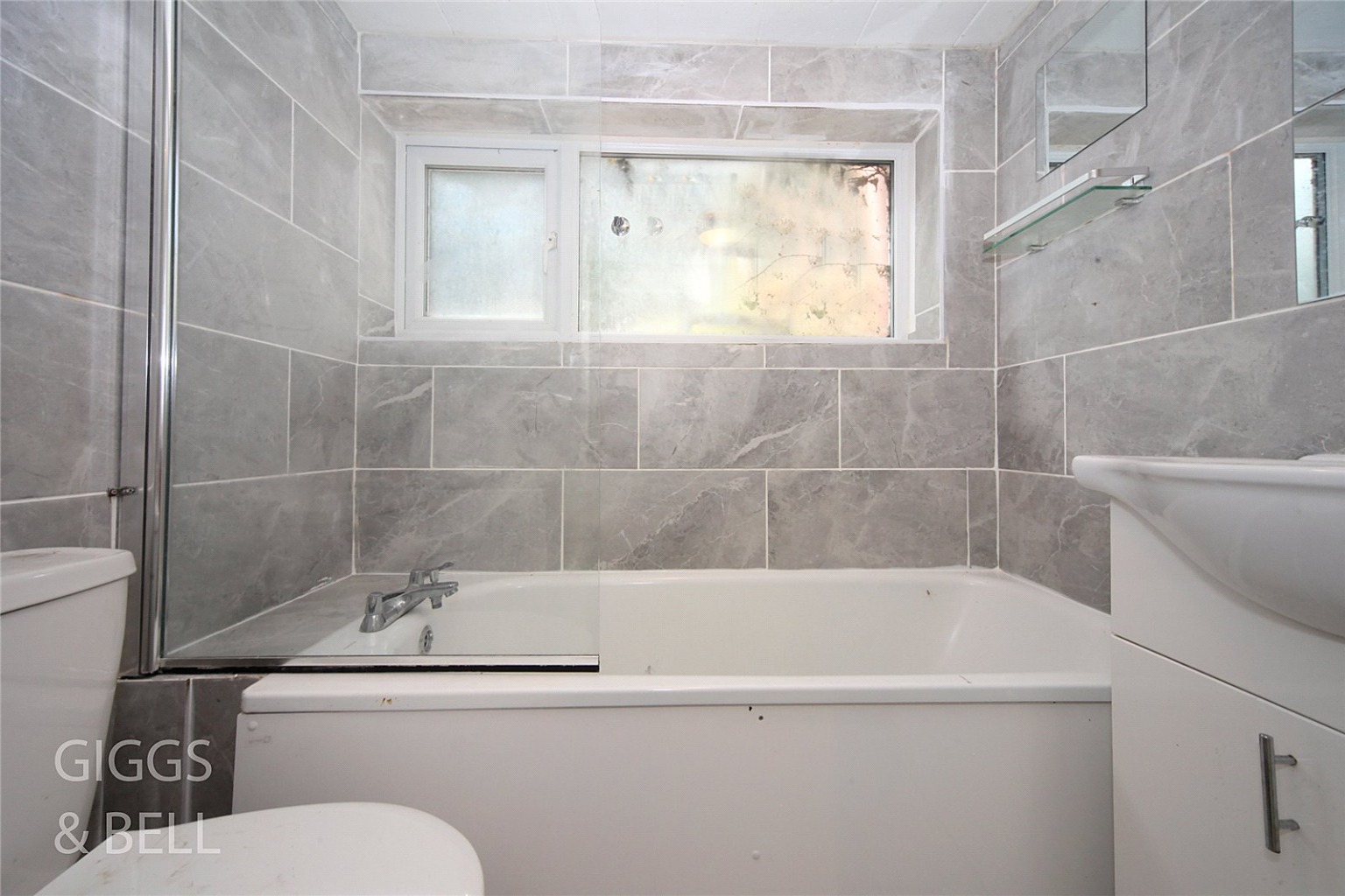 2 bed terraced house for sale in St Peters Road, Luton  - Property Image 14