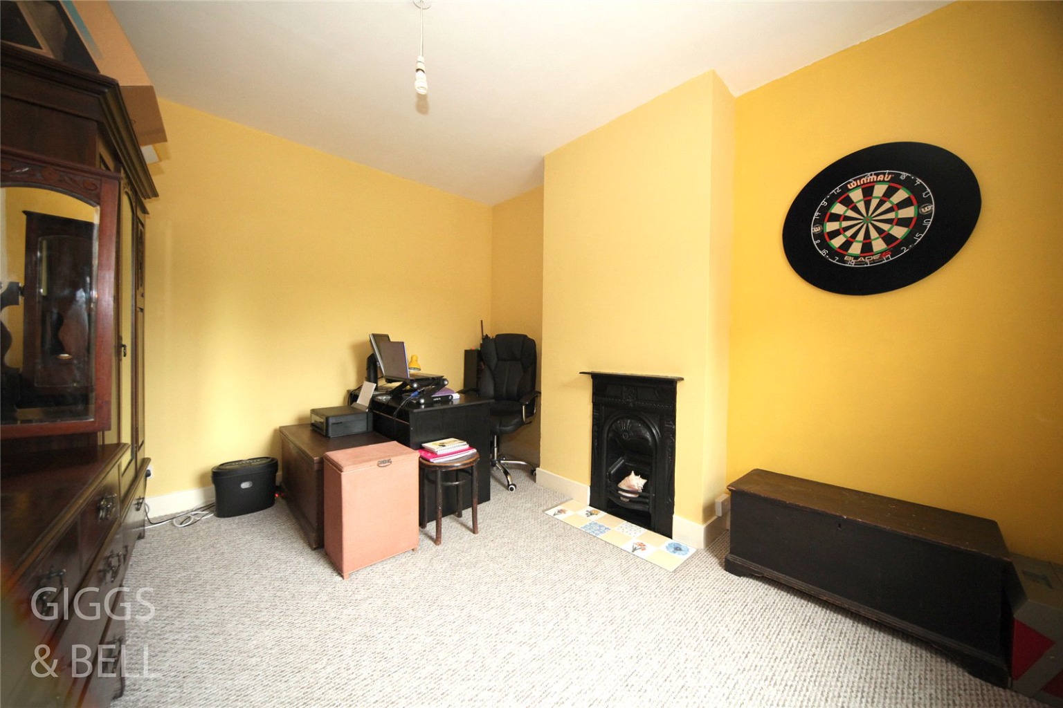 3 bed terraced house for sale in High Town Road, Luton 9