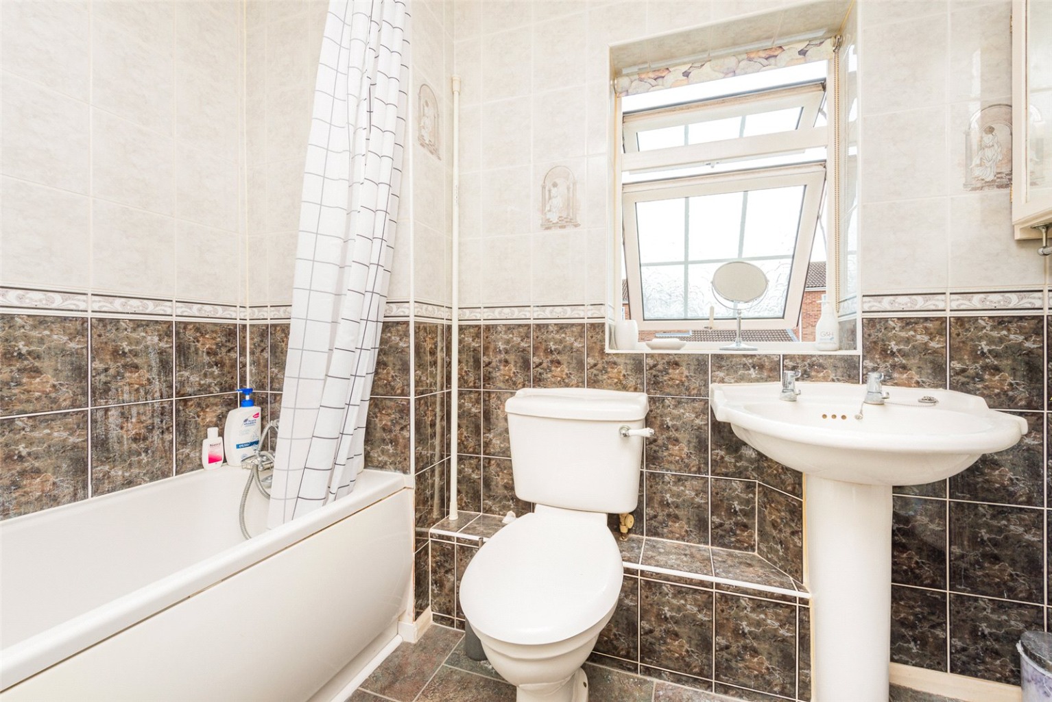 3 bed detached house for sale in Barford Rise, Luton  - Property Image 13