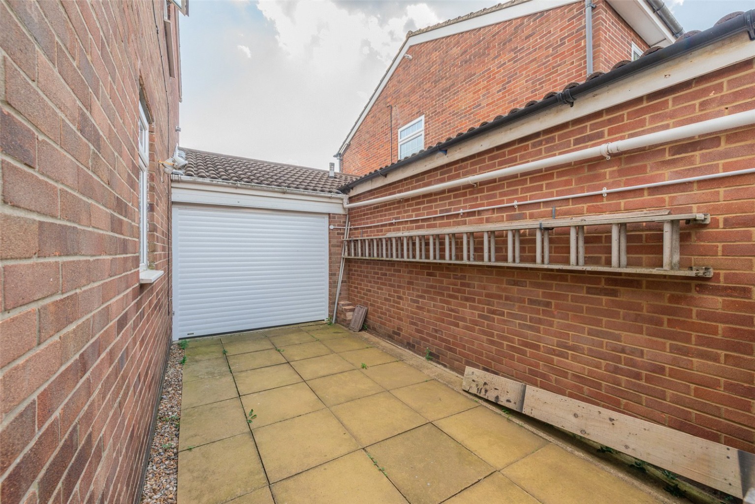3 bed detached house for sale in Barford Rise, Luton  - Property Image 17
