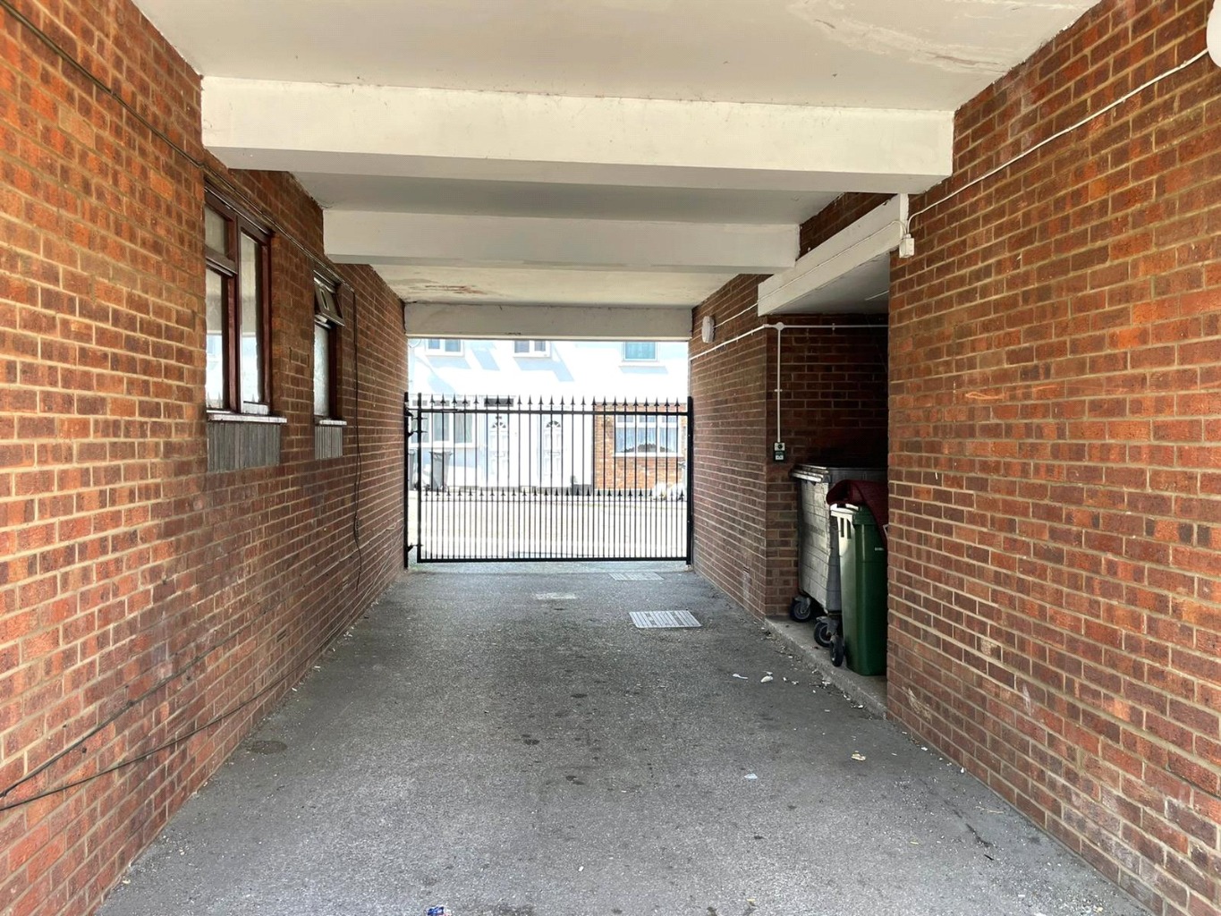 1 bed flat for sale in Cardigan Street, Luton 8