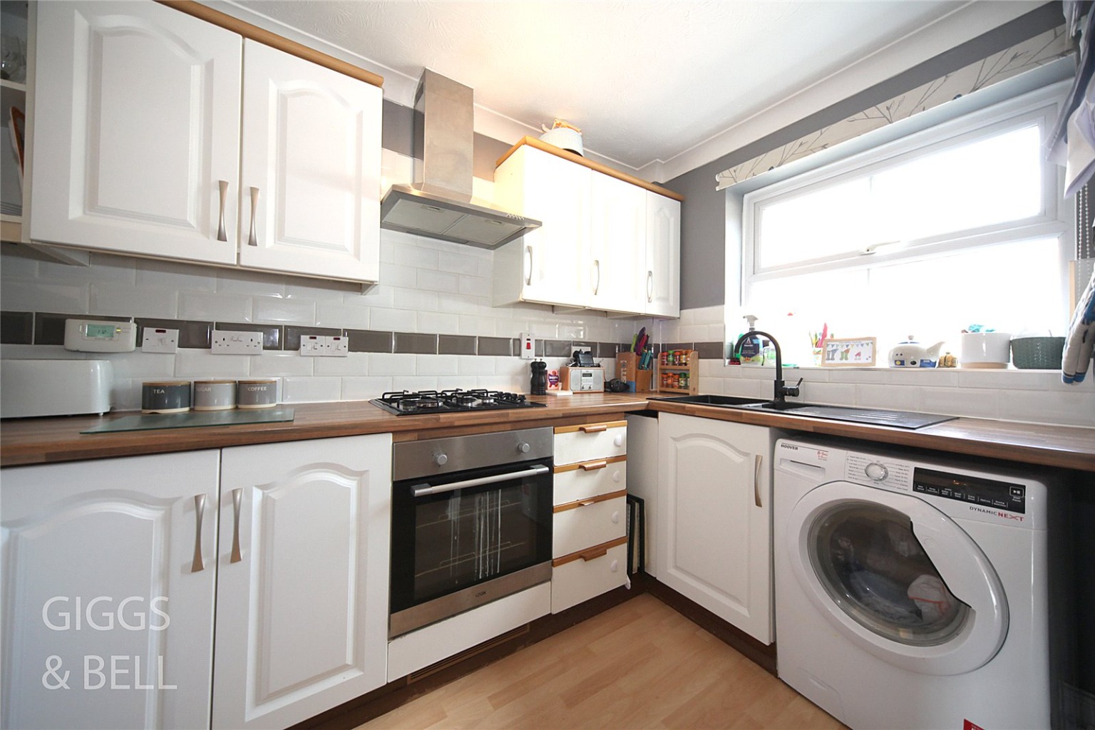2 bed terraced house for sale in Edkins Close, Luton 4