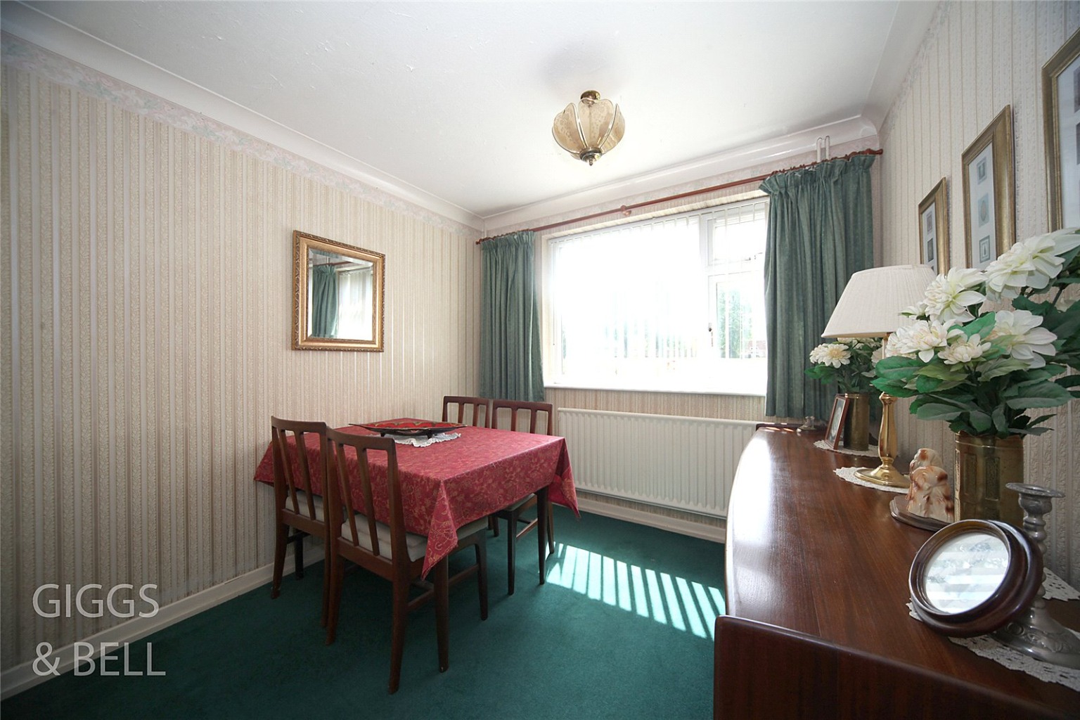 3 bed detached bungalow for sale in Lime Close, Bedford 3