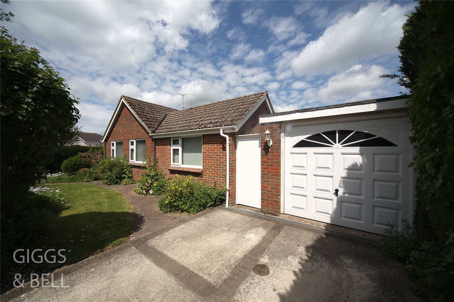 3 bed detached bungalow for sale in Lime Close, Bedford  - Property Image 14