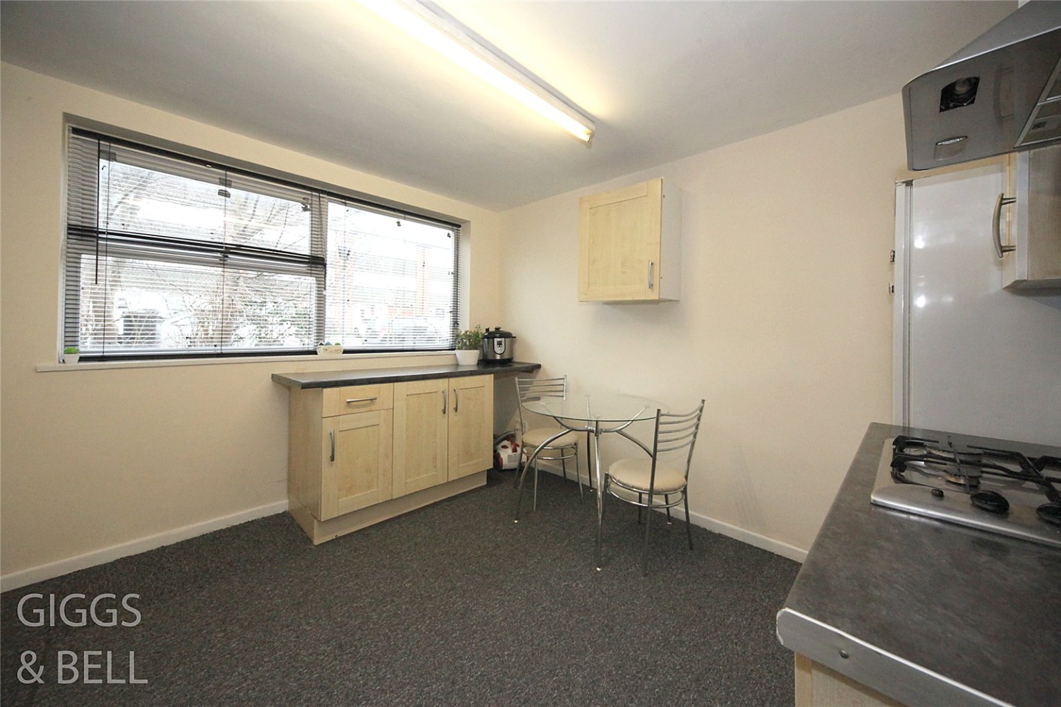 2 bed flat for sale in Brendon Avenue, Luton 7