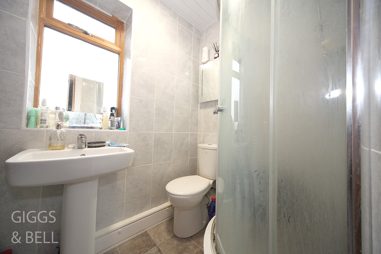 5 bed semi-detached house for sale in Shakespeare Road, Luton  - Property Image 8