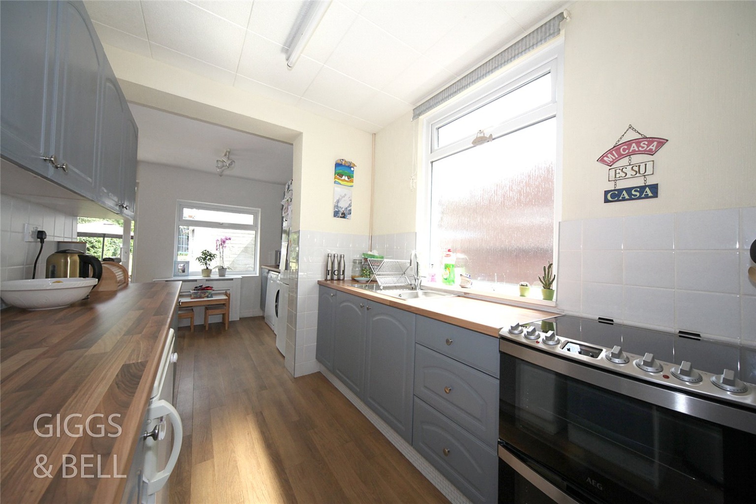 3 bed semi-detached house for sale in Ashcroft Road, Luton  - Property Image 5