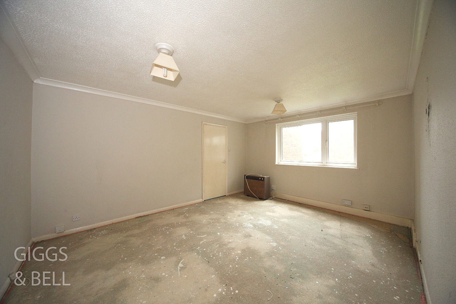 2 bed flat for sale in New Bedford Road, Luton 1
