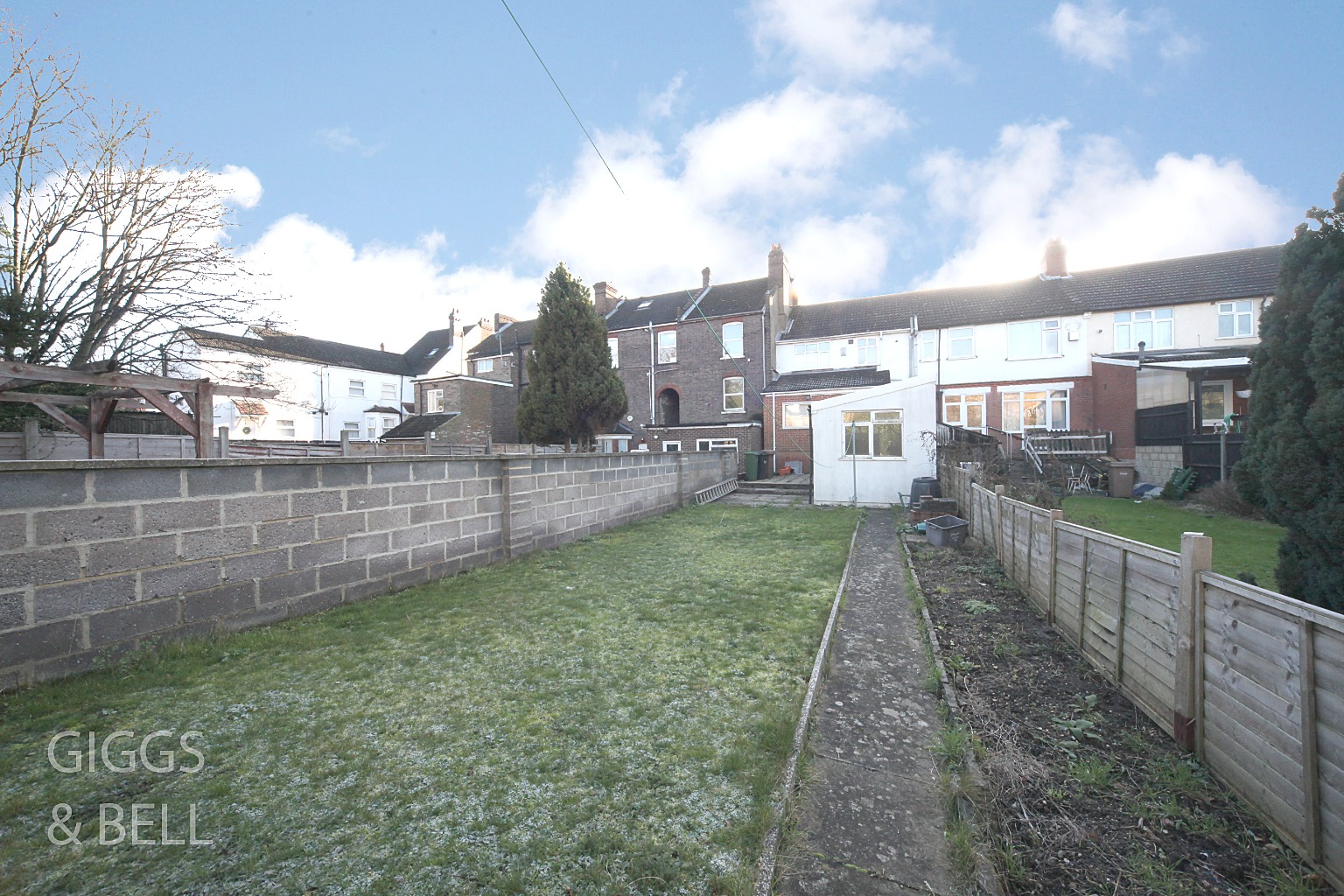 3 bed terraced house for sale in Clarendon Road, Luton  - Property Image 20
