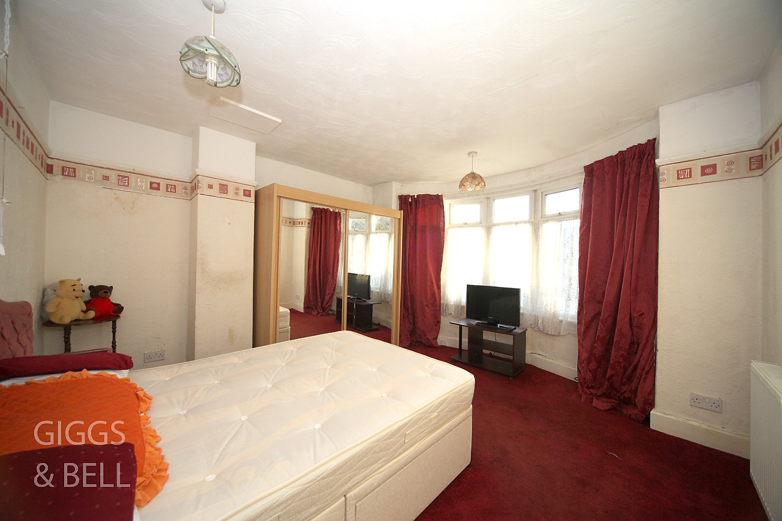 3 bed semi-detached house for sale in Kingsway, Luton  - Property Image 8