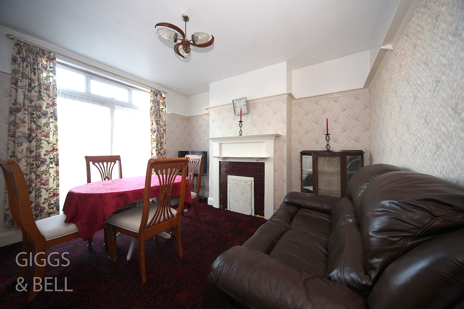 3 bed semi-detached house for sale in Kingsway, Luton  - Property Image 4