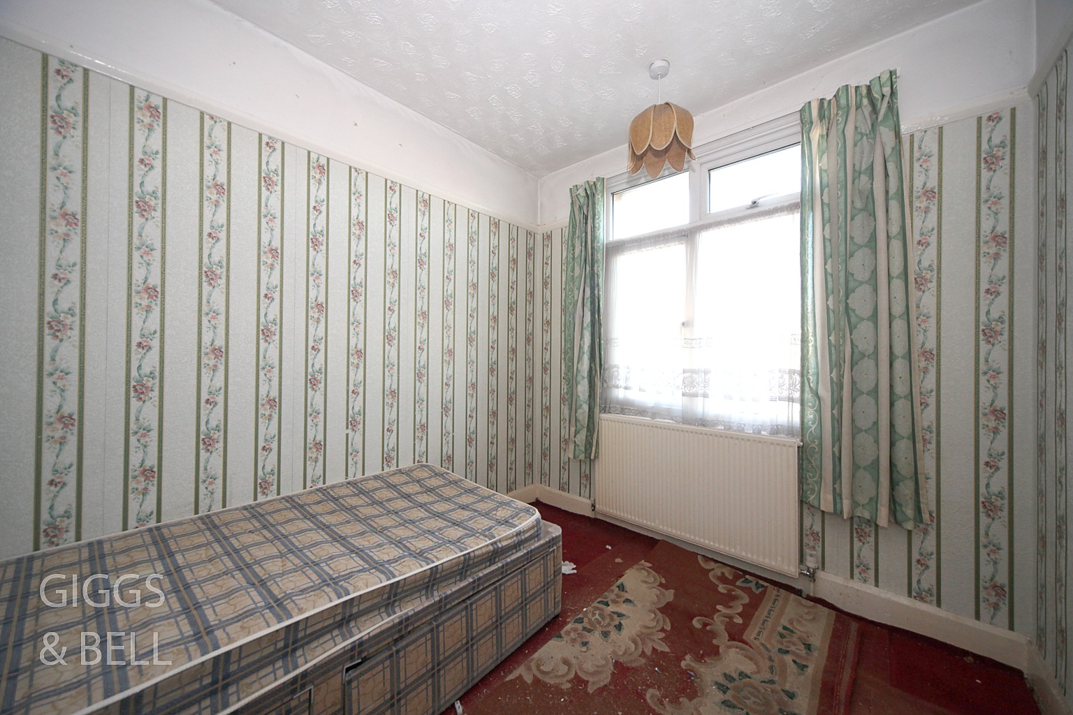3 bed semi-detached house for sale in Kingsway, Luton  - Property Image 9