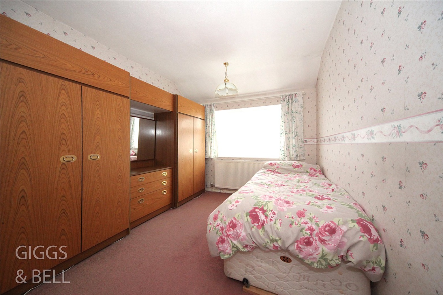 3 bed semi-detached house for sale in Chesford Road, Luton 8