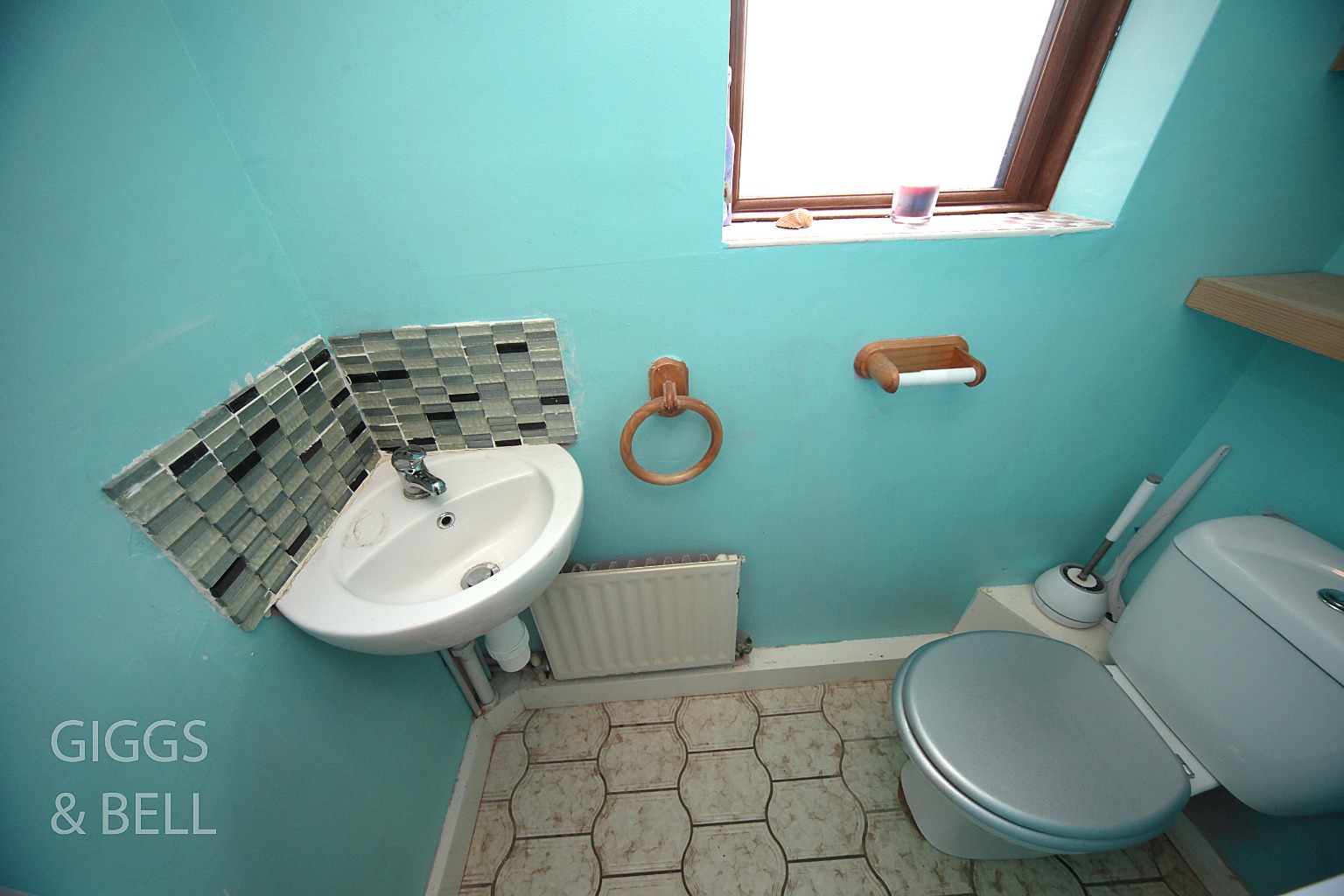 4 bed semi-detached house for sale in Bushmead Road, Luton  - Property Image 11