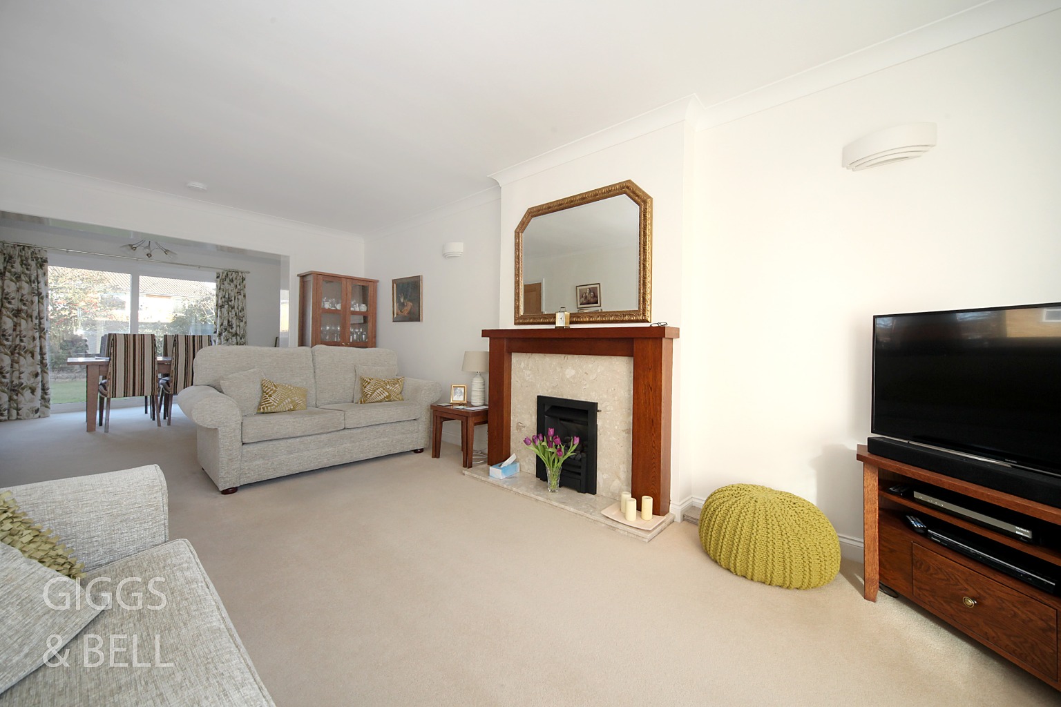 4 bed detached house for sale in Felstead Way, Luton  - Property Image 7