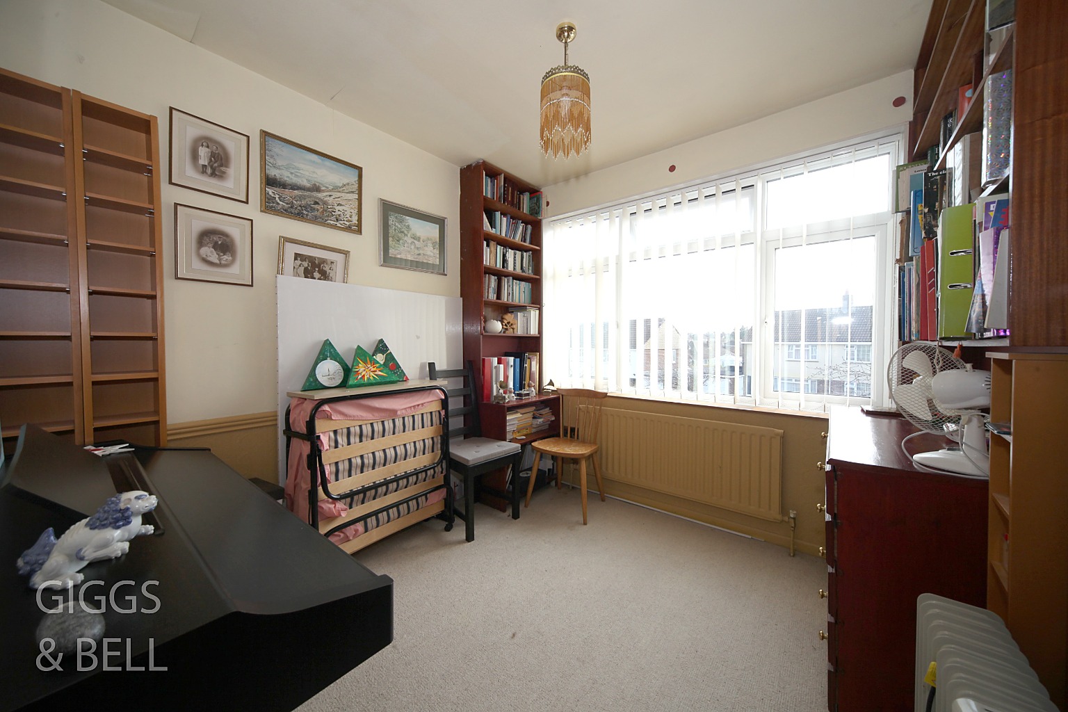 3 bed semi-detached house for sale in Stoneygate Road, Luton  - Property Image 11