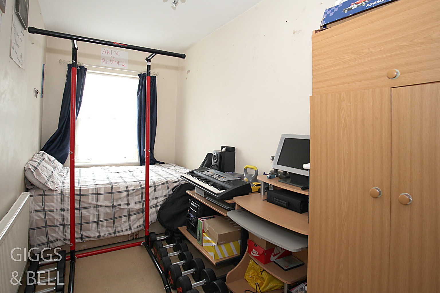 4 bed terraced house for sale in Russell Rise, Luton  - Property Image 13