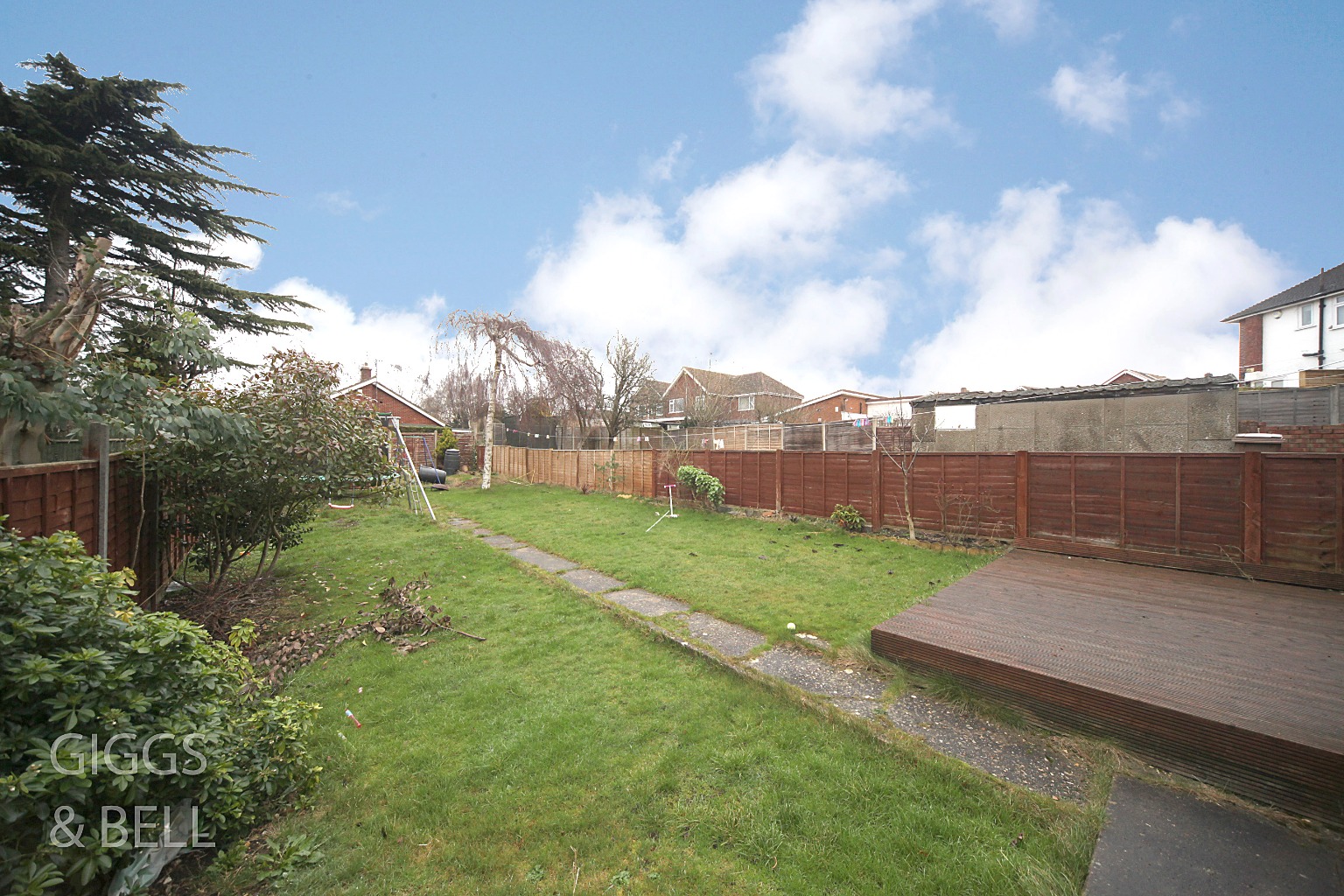 3 bed semi-detached house for sale in Felstead Close, Luton  - Property Image 19