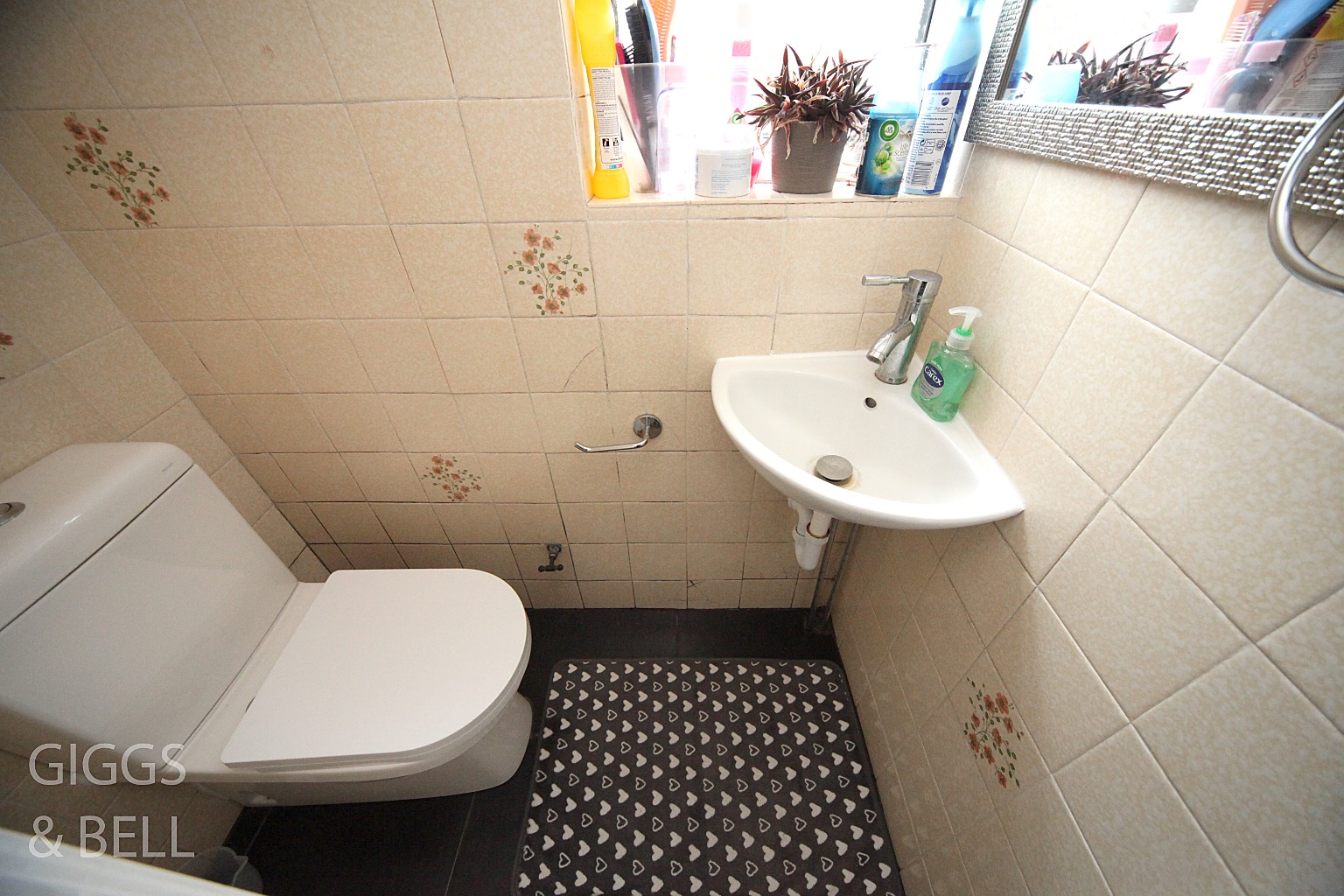 3 bed semi-detached house for sale in Felstead Close, Luton  - Property Image 15