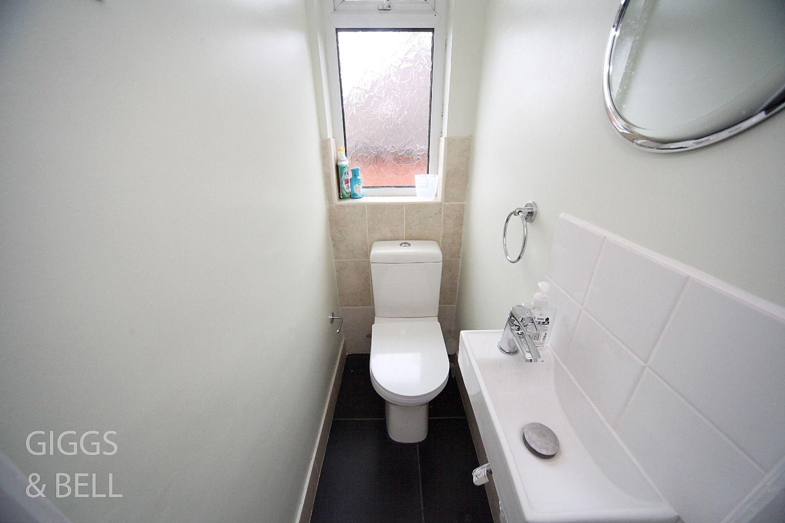 3 bed semi-detached house for sale in Felstead Close, Luton  - Property Image 17