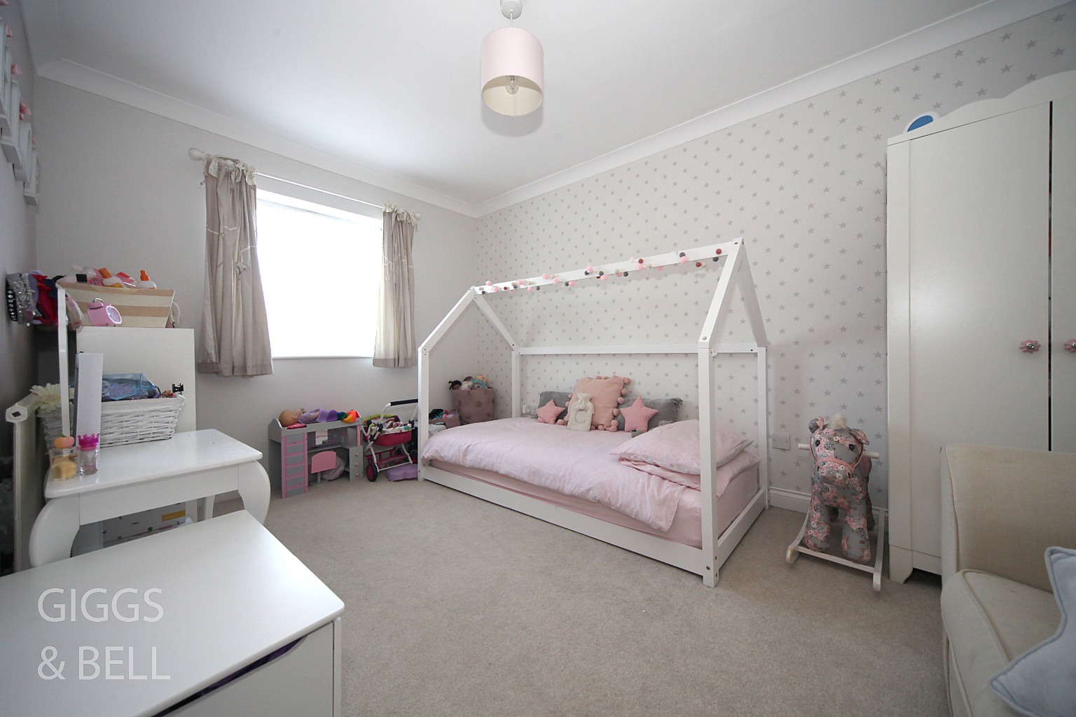 3 bed link detached house for sale in Raynham Way, Luton  - Property Image 13