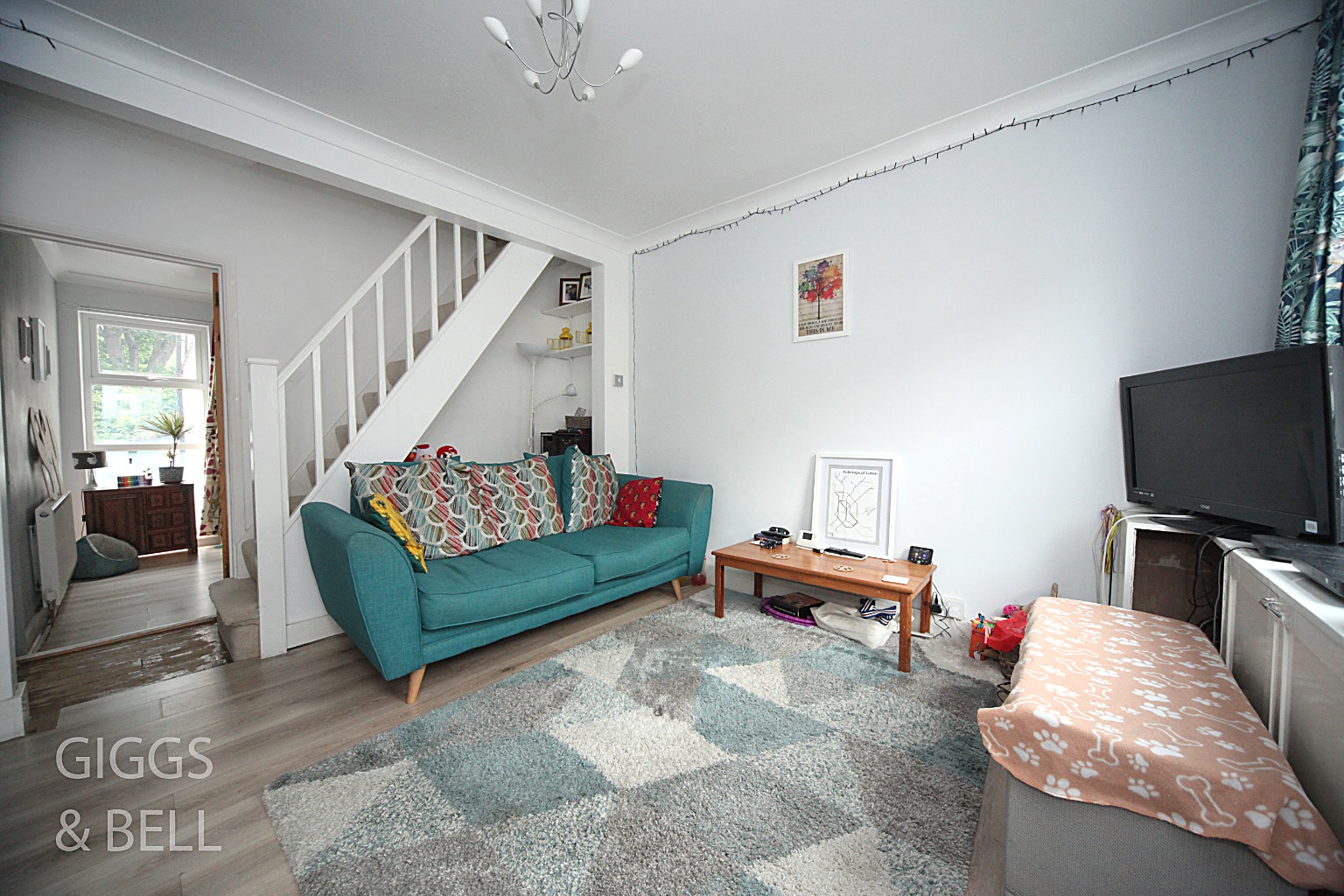 2 bed terraced house for sale in North Street, Luton 2