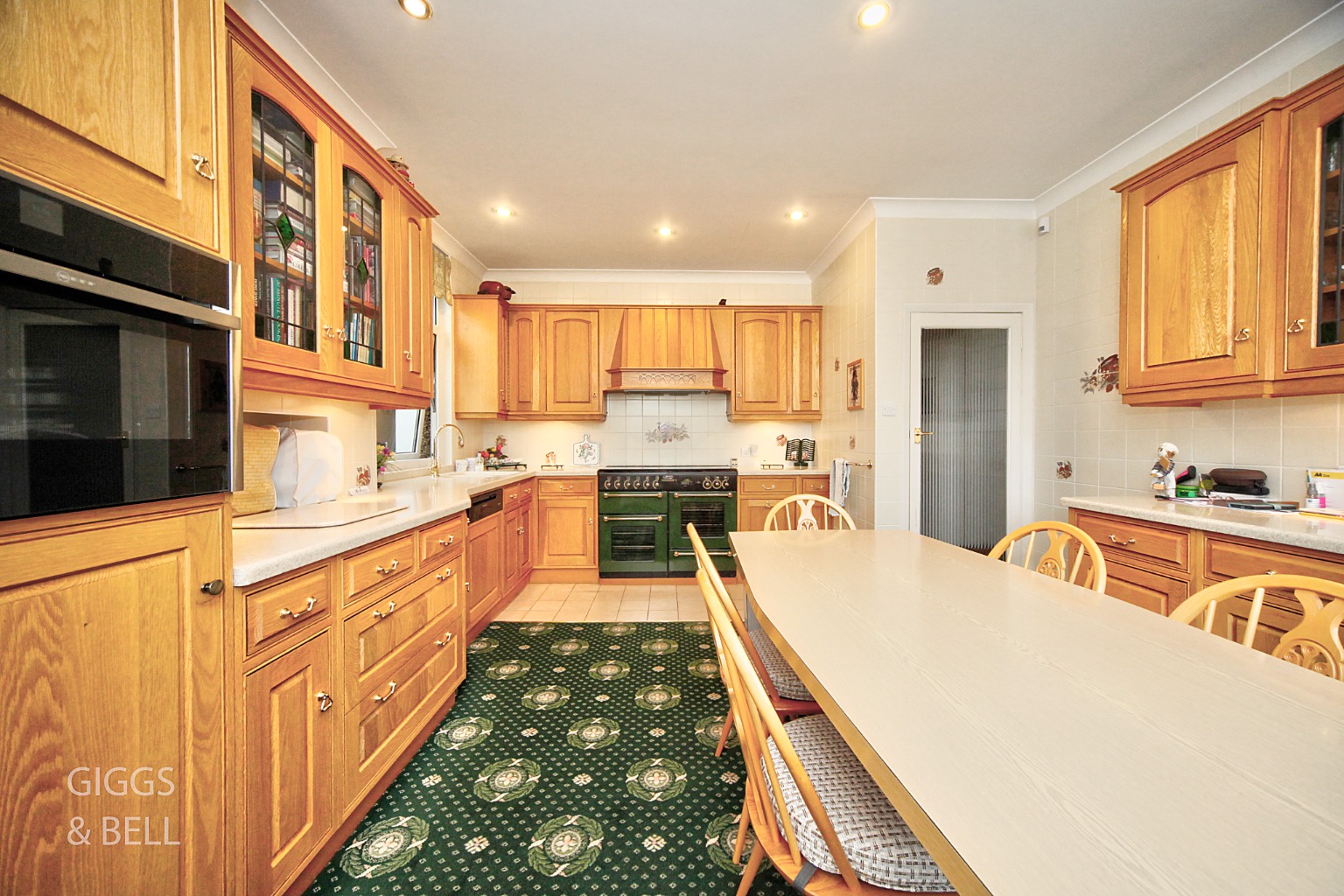 4 bed detached house for sale in Tennyson Road, Luton  - Property Image 8
