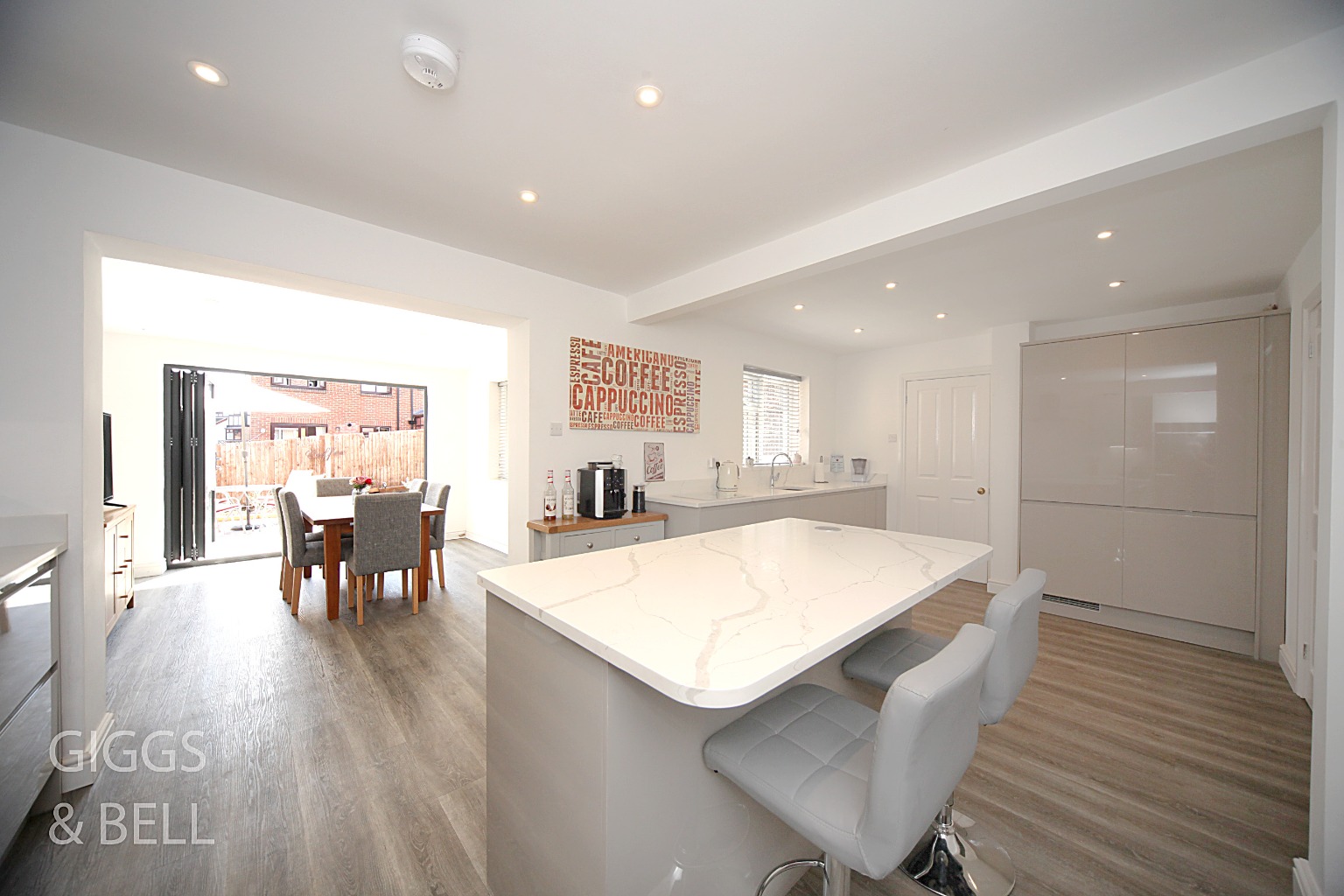 4 bed detached house for sale in Perrymead, Luton  - Property Image 2