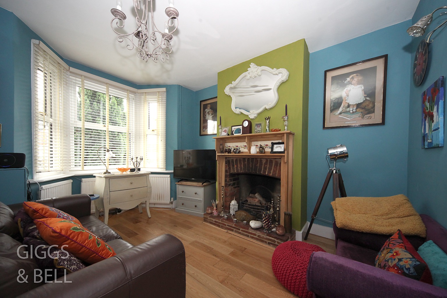 3 bed terraced house for sale in Summer Street, Luton  - Property Image 2
