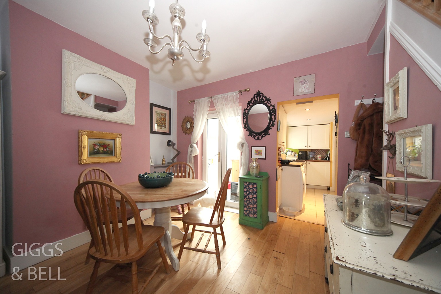 3 bed terraced house for sale in Summer Street, Luton  - Property Image 4