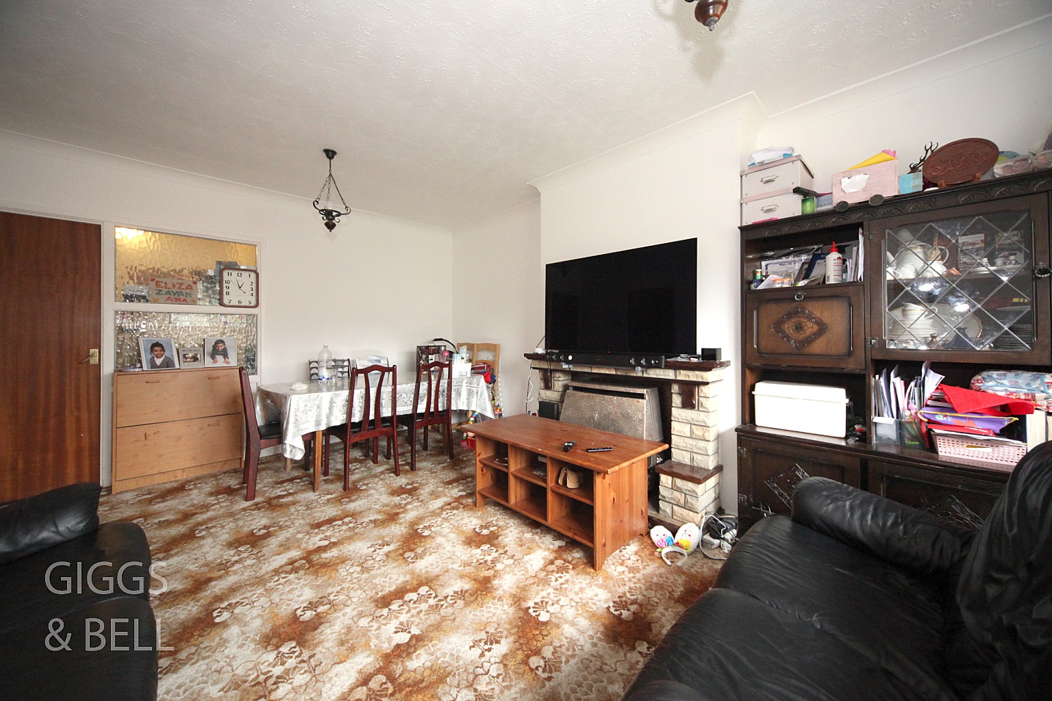 3 bed detached bungalow for sale in Abigail Close, Luton  - Property Image 4