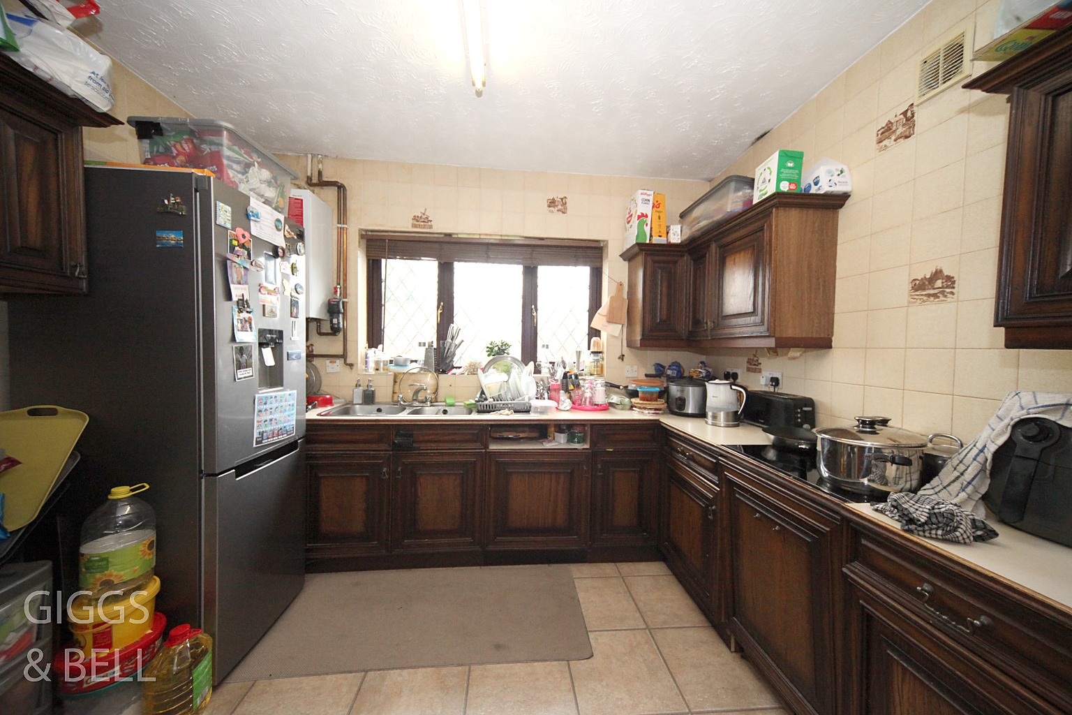 3 bed detached bungalow for sale in Abigail Close, Luton  - Property Image 6