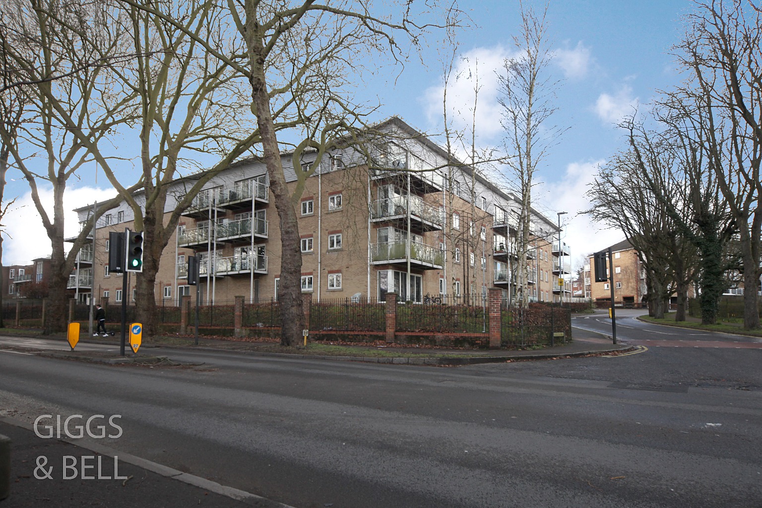 2 bed flat for sale in Primrose Close, Luton  - Property Image 15