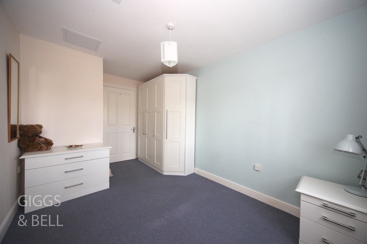 2 bed flat for sale in Primrose Close, Luton  - Property Image 10