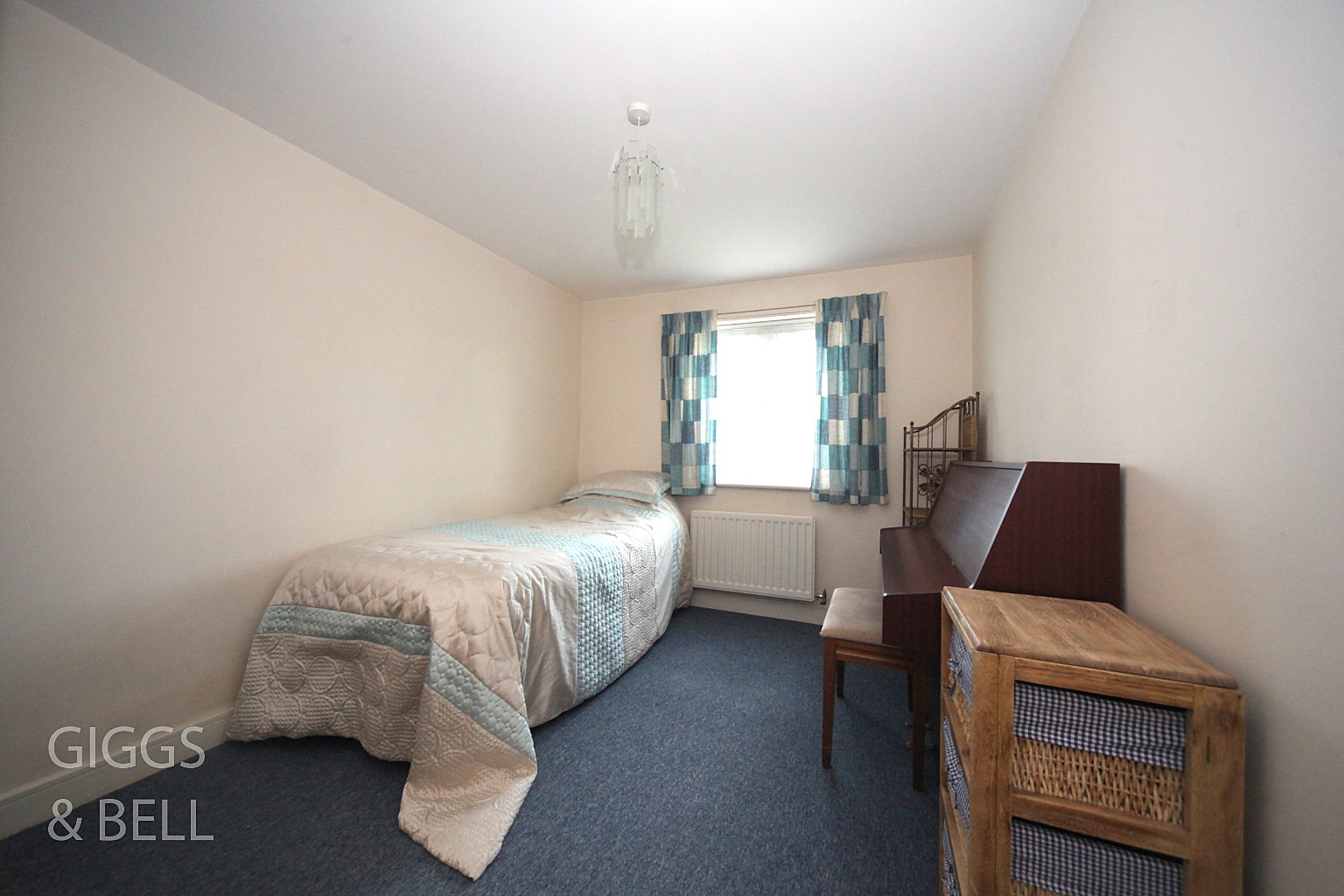 2 bed flat for sale in Primrose Close, Luton 6