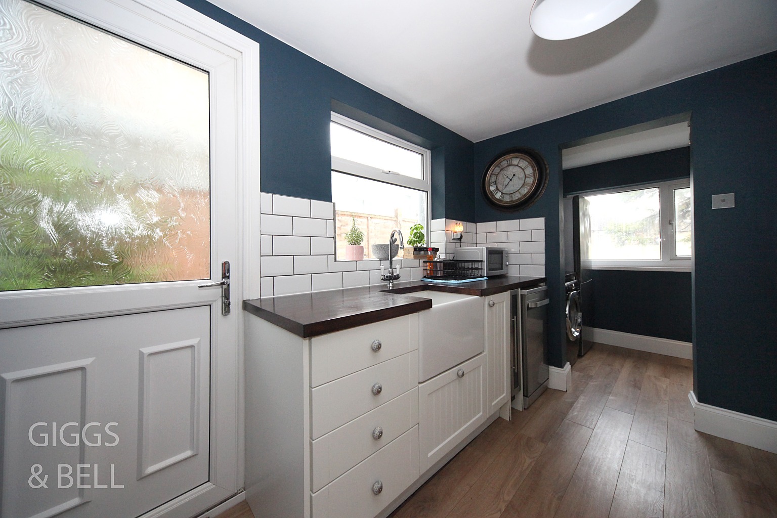 2 bed terraced house for sale in Union Street, Dunstable 10