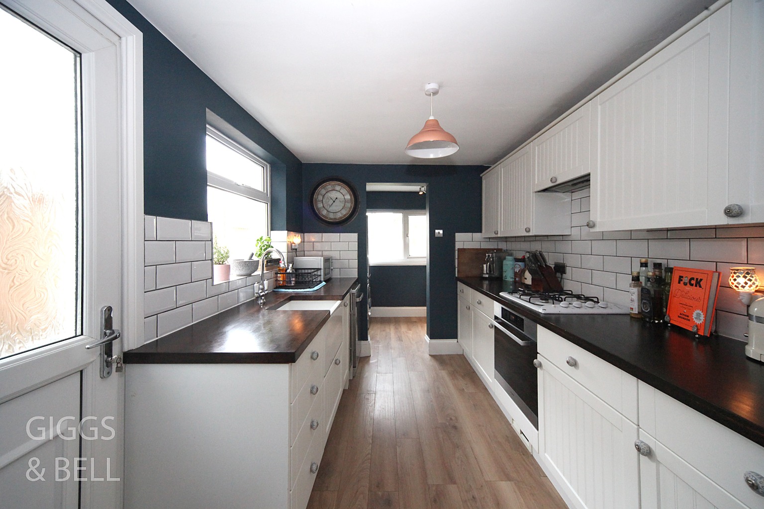 2 bed terraced house for sale in Union Street, Dunstable 11