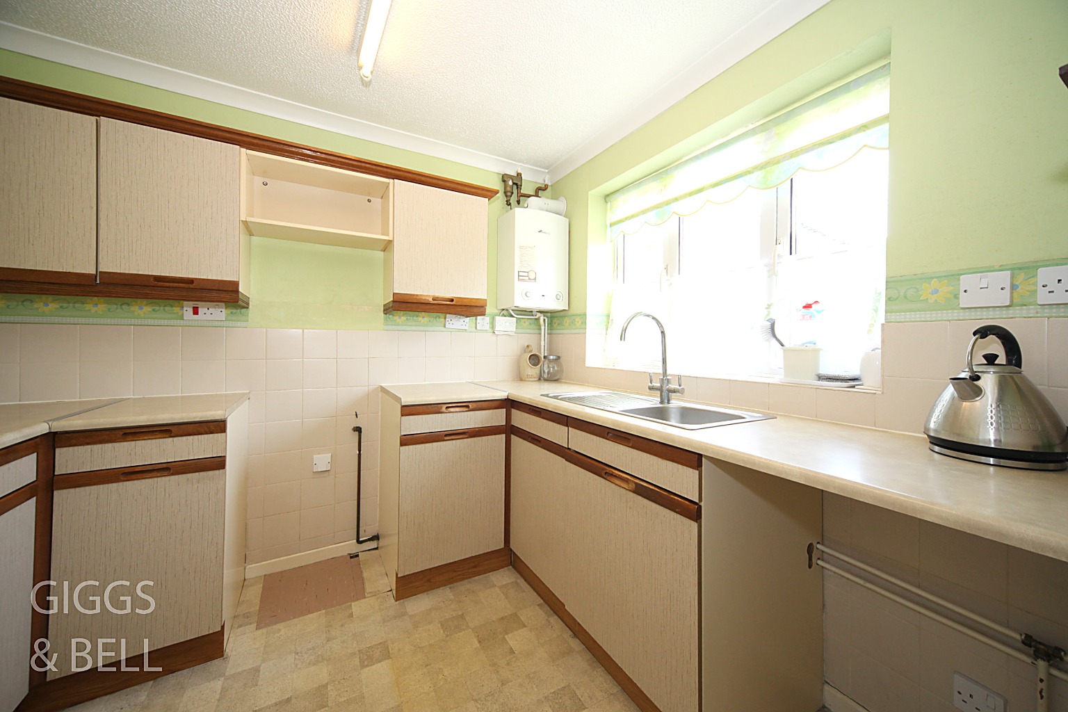 2 bed semi-detached house for sale in Rushall Green, Luton 8
