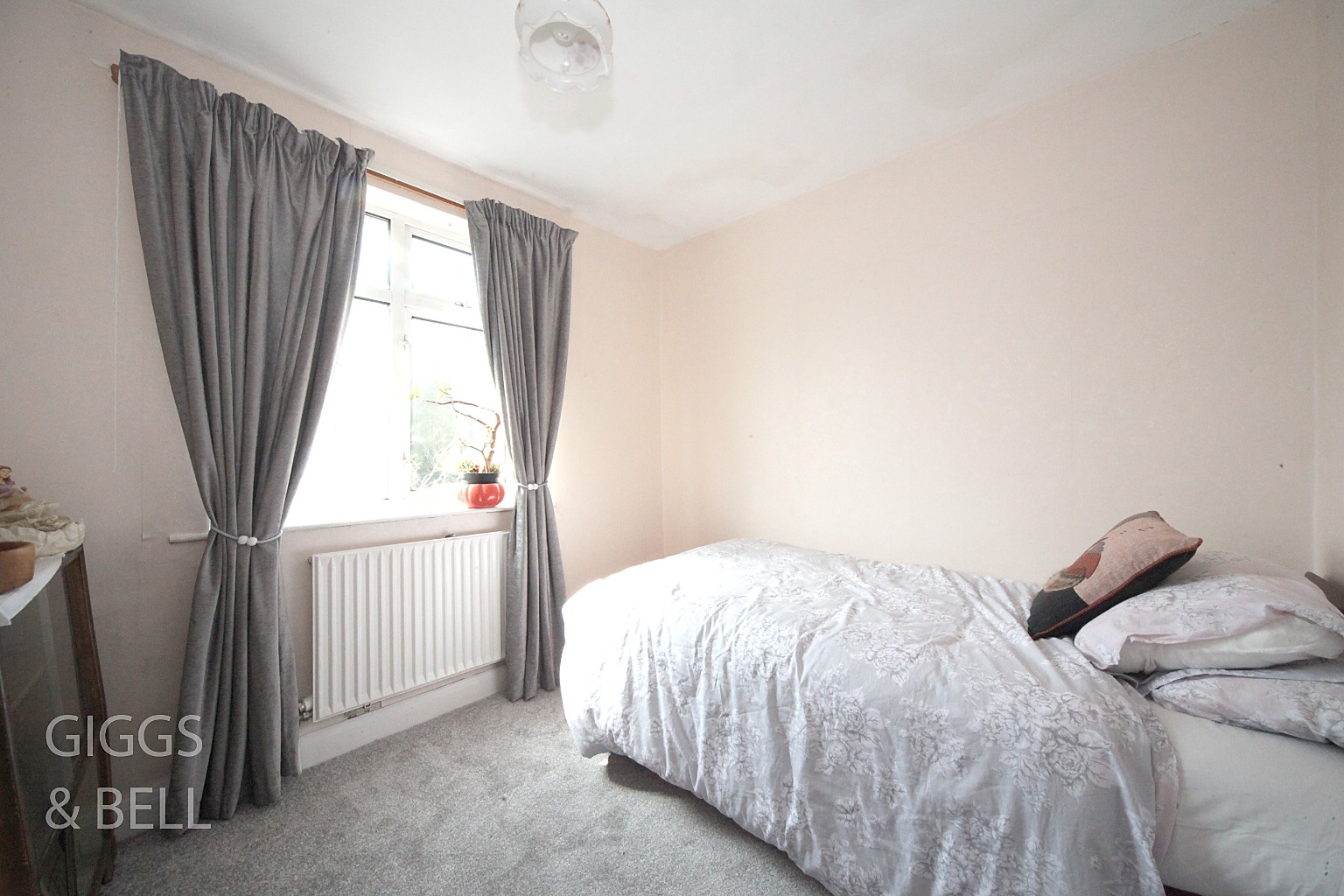 3 bed terraced house for sale in Chester Avenue, Luton 14