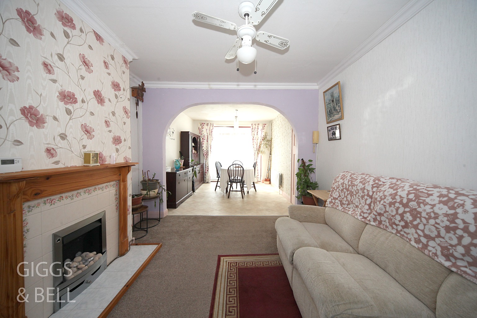 3 bed terraced house for sale in Chester Avenue, Luton 3